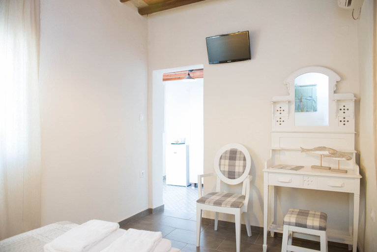 Bedroom 4, Aerides Rooms, South Aegean