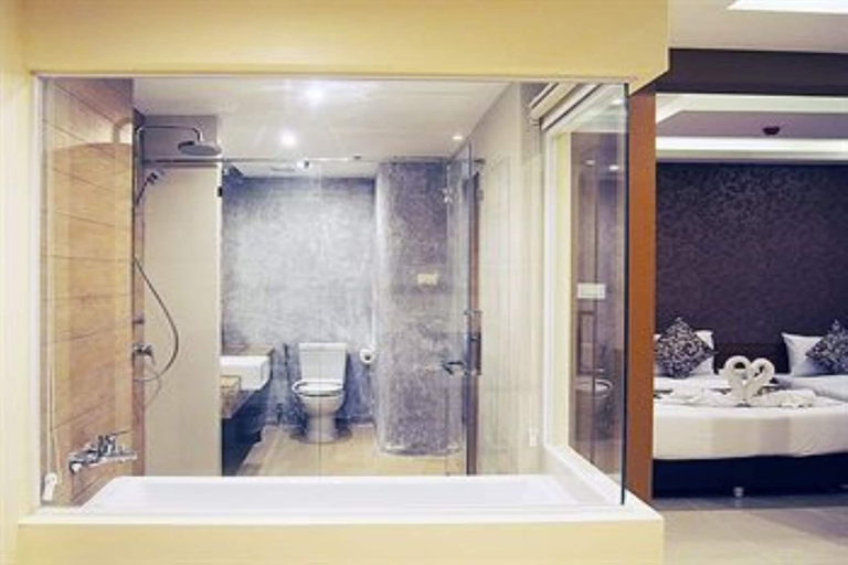Bathroom 5, 247 Boutique Hotel, Pattaya