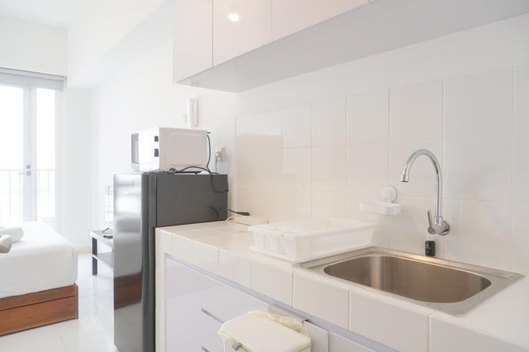 Others 4, Tranquil Stay Studio with Sea View at Tokyo Riverside PIK 2 Apartment By Travelio, Tangerang