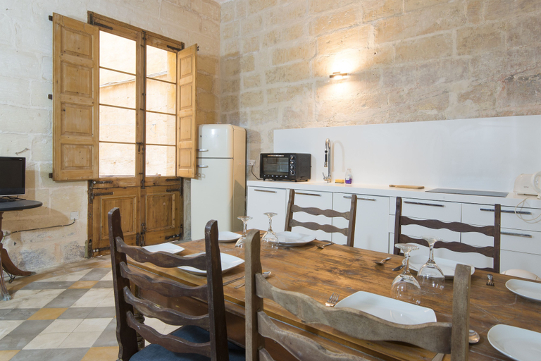 Others 4, Valletta Bishop Apartment