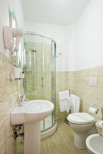 Bathroom 5, Vaticano84, Rome