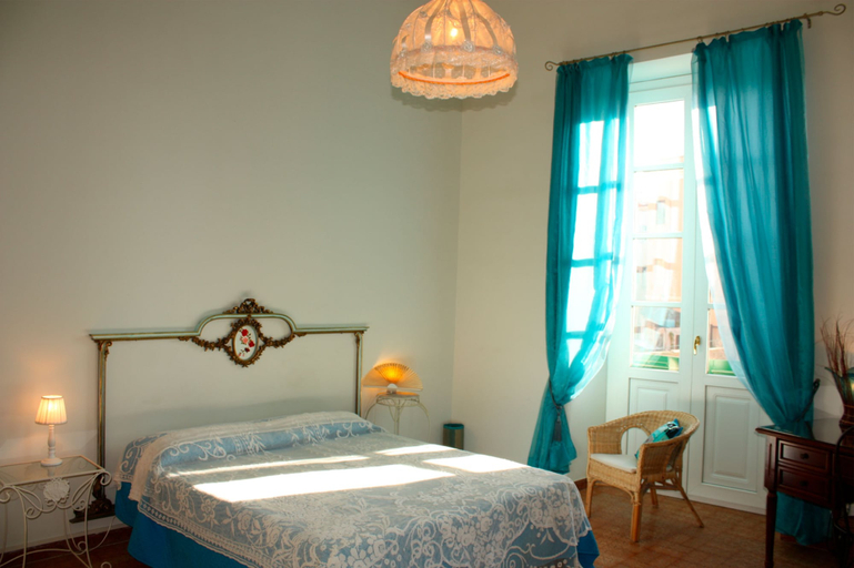 Bedroom 4, Ca' del Sol, Cagliari