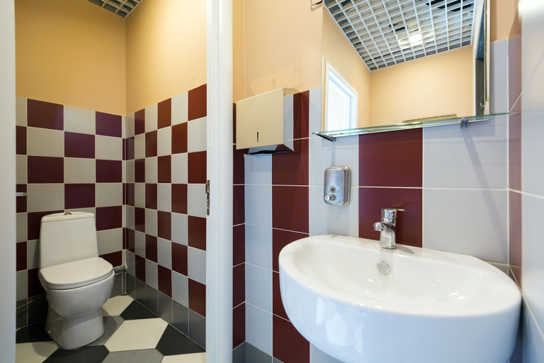 Bathroom 3, Makarov Hostel, Central