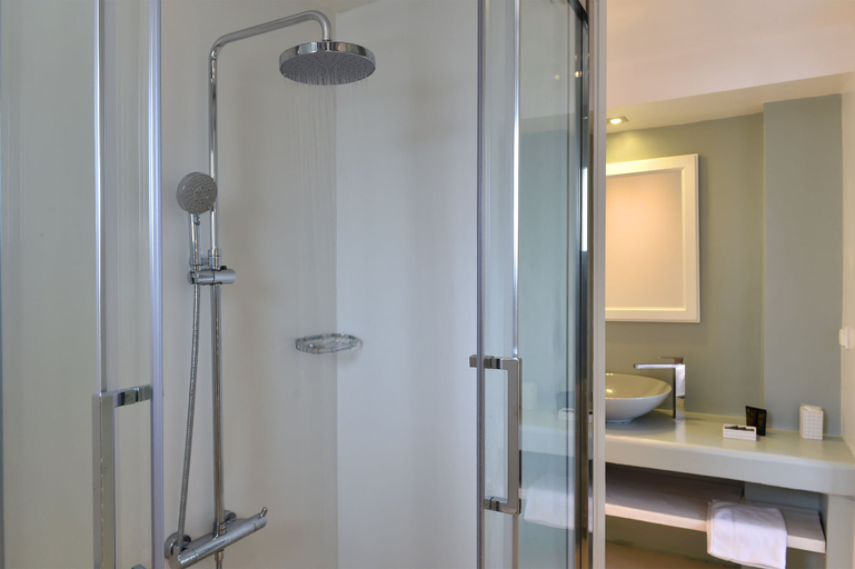 Bathroom 4, Ambassador Luxury Villas, South Aegean