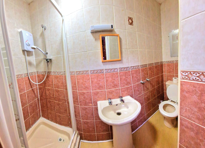 Bathroom 4, The Albany Hotel, Blackpool