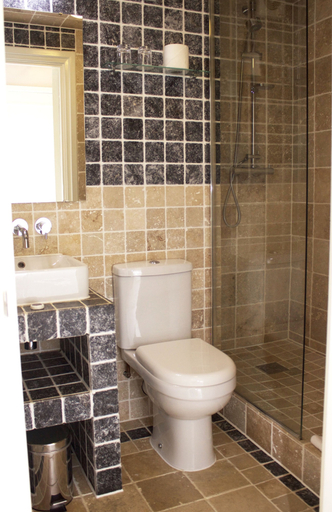 Bathroom 4, Needham House Hotel, Hertfordshire
