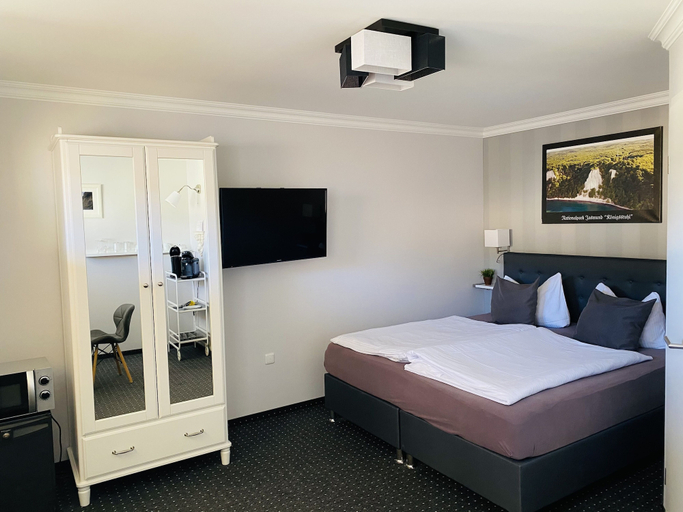 Bedroom 3, Pension & Ferienwohnungen Schneidereit, Vorpommern-Rügen