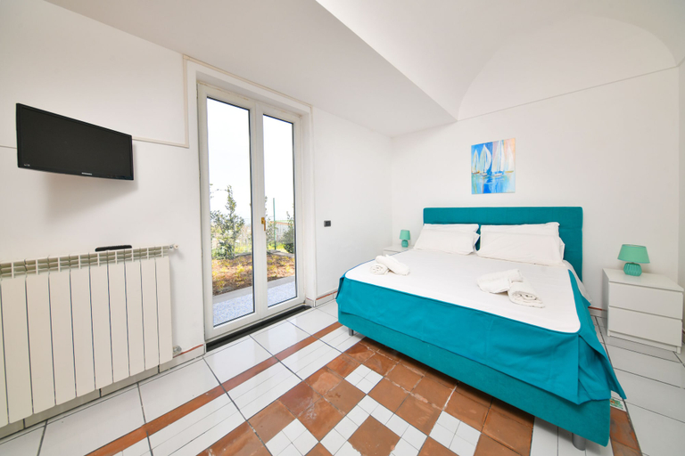 Bedroom 5, Villa Stefania, Napoli