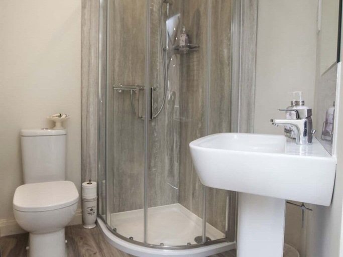 Bathroom 4, The Stables, North Yorkshire