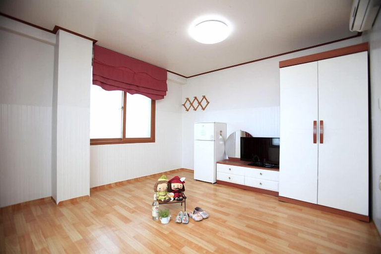 Others 4, Mangsang East House, Donghae