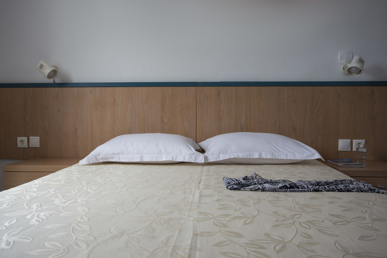 Bedroom 4, Sunrise Studios in Perissa, South Aegean