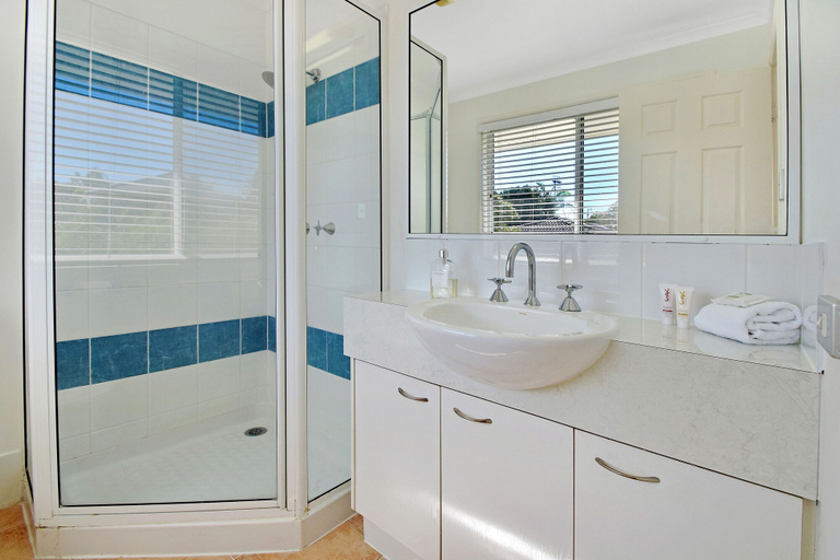 Bathroom 4, Advance Place, Noosa - Sunshine-Peregian