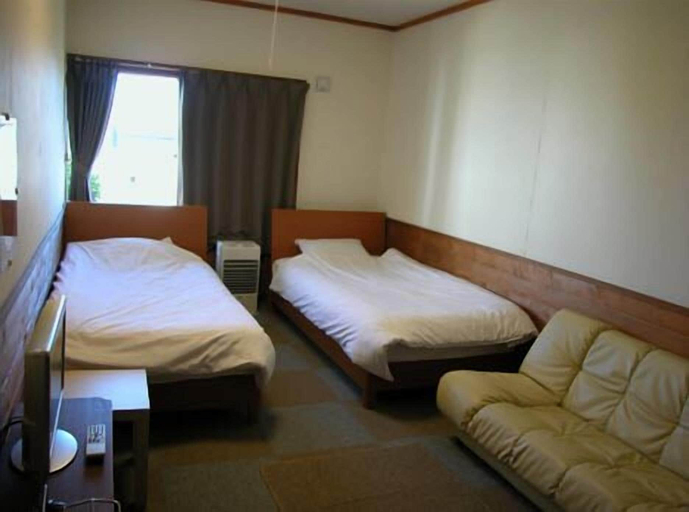 Bedroom 2, Pension Berg, Kutchan