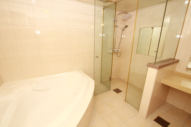 Bathroom 5, Amour Hotel, Yongin