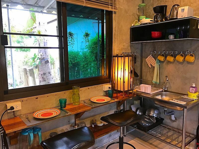 Food & Drinks, Charu Bay Villas, Ko Phangan
