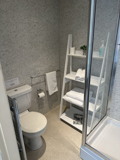 Bathroom 4, Smiddy Haugh, Perthshire and Kinross
