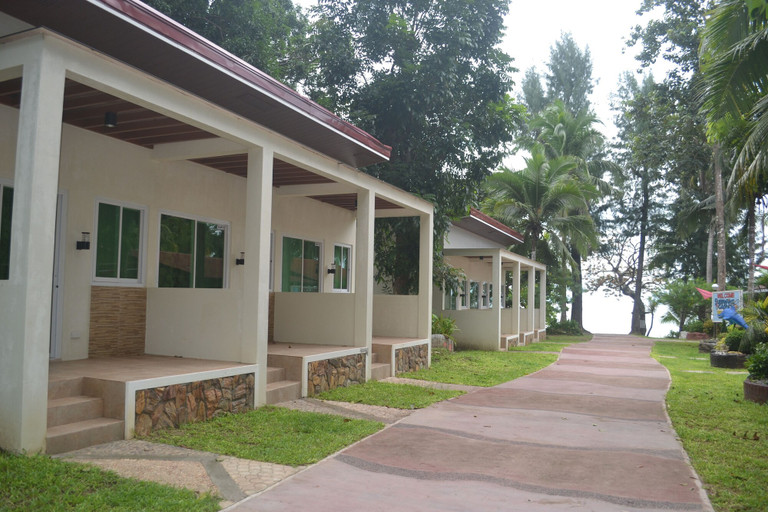 Exterior & Views 2, Submarine Garden Beach Resort, Lobo