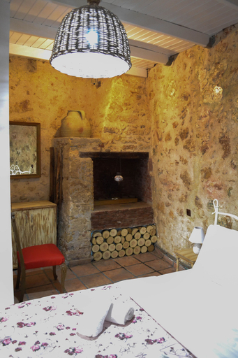 Bedroom 3, Yro Studios, Crete
