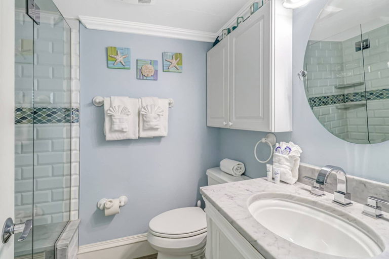 Bathroom 4, Beach & Tennis 3706, Lee