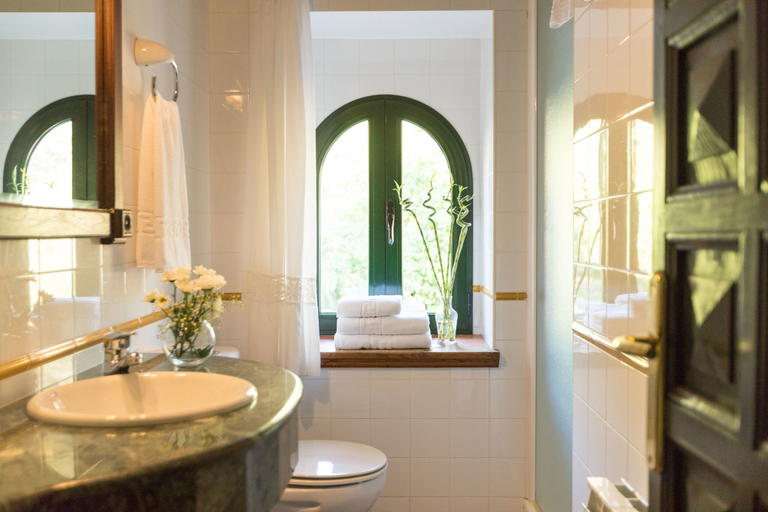 Bathroom 5, Calerilla Hotel, Jaén