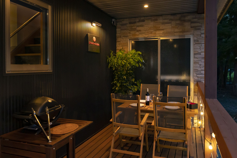 Food & Drinks 5, Phoenix Chalets, Hakuba