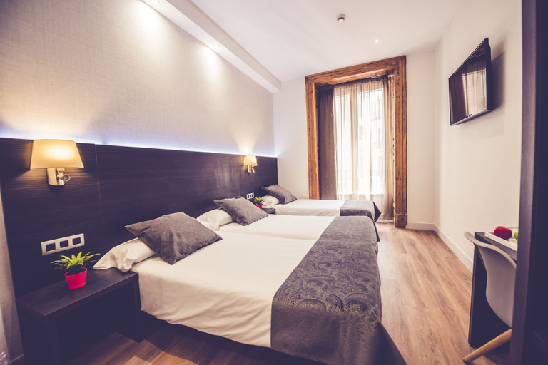 Bedroom 4, Hostal Marlasca, Madrid