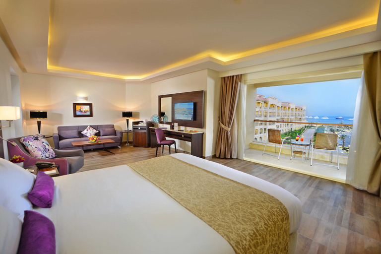 Bedroom 3, Pickalbatros White Beach Resort - Hurghada - All inclusive, Al-Ghurdaqah