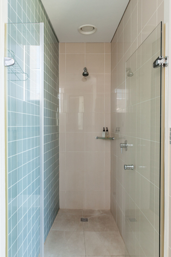 Bathroom 3, 606 Juliette B, City of Cape Town