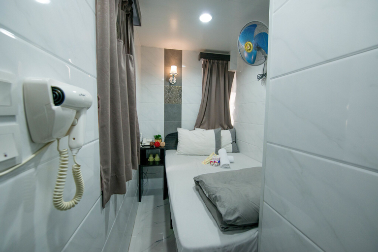 Bedroom 5, Icon Inn, Kowloon