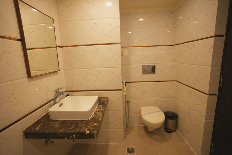 Bathroom 4, Hotel CP Palace, Patna