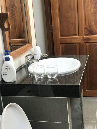 Bathroom 3, Sam Ong Lang, Phú Quốc