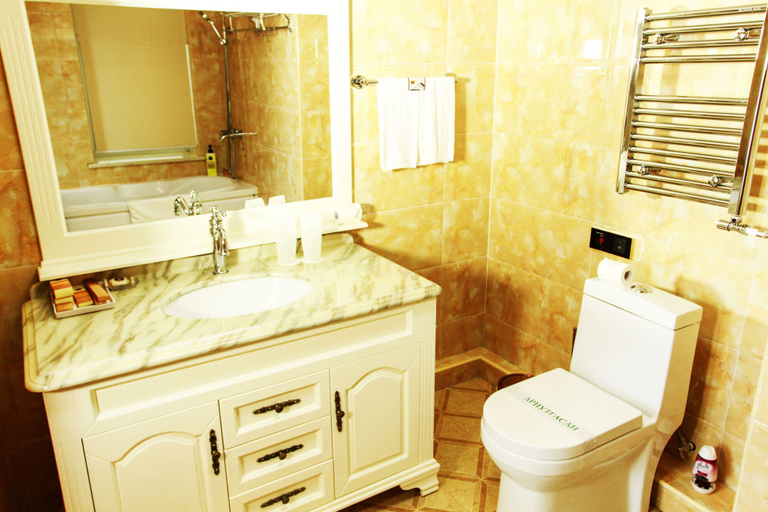 Bathroom 4, Royal House Hotel 2, Ulan Bator