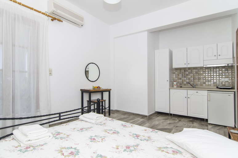 Bedroom 3, Margarita Studios, South Aegean