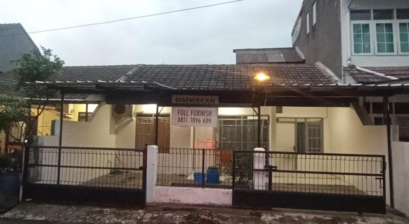 Exterior & Views, Sewa Rumah Harian 3 BR di Bandung,Kiaracondong, Bandung