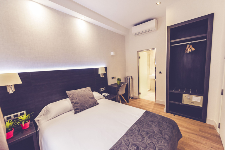 Bedroom 4, Hostal Marlasca, Madrid