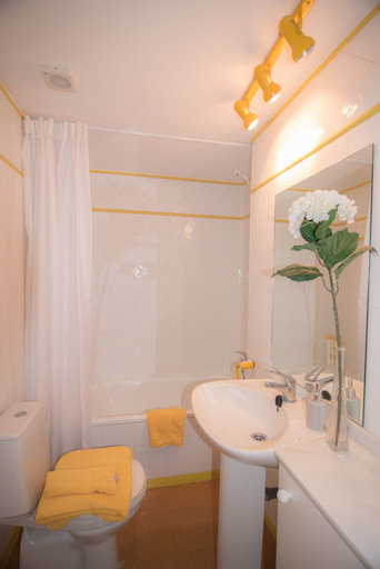 Bathroom 4, Dúplex Pradollano 3 dorm-8pax, Granada