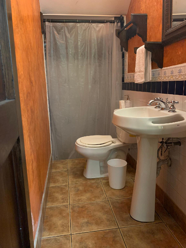 Bathroom, Casa El Conquistador, Antigua Guatemala