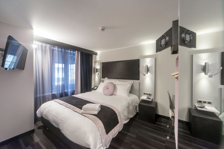 Bedroom 16