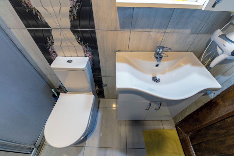 Bathroom 5, Gul Otel, Fatih