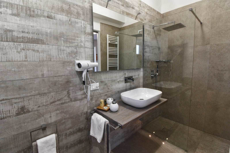 Bathroom 5, Le Muse B&B, Palermo