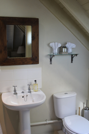 Bathroom 4, Munden House, Dorset