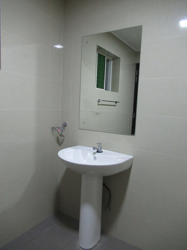 Bathroom, Kalamatiya Bird Sanctuary, Ambalanthota