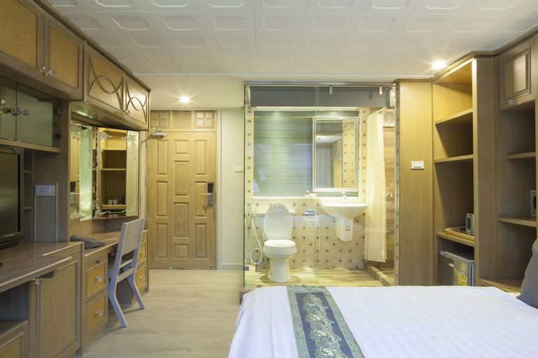 Bedroom 3, Golden Mountain Hostel, Pom Pram Sattru