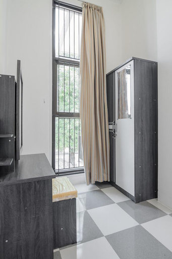 Others 5, RedDoorz near Sultan Thaha Airport Jambi, Jambi