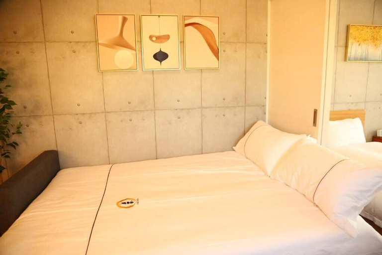 Bedroom 27