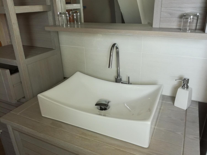 Bathroom 3, Chambre Rose Blanche, Sarthe
