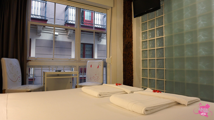 Bedroom 4, AliciaZzz Bilbao by Gaiarooms, Vizcaya