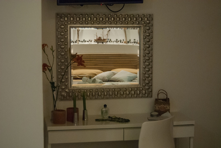 Bathroom 5, Villamirella, Salerno