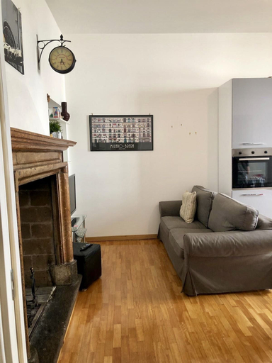 Others 5, Bocconi apartment, Milano