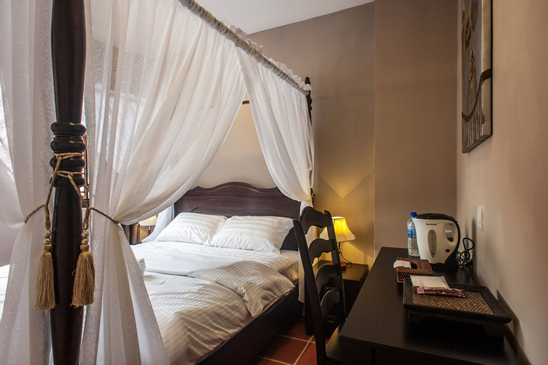 Bedroom 13